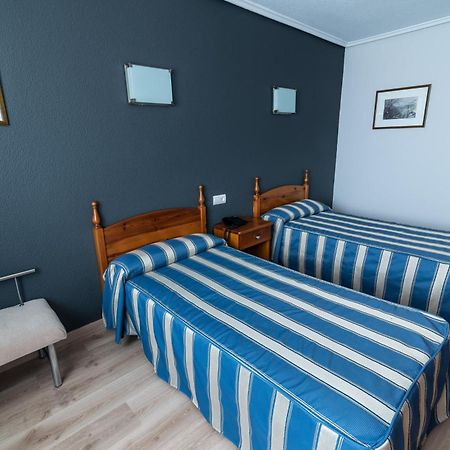 Hotel San Glorio ซานตานเดร์ ภายนอก รูปภาพ
