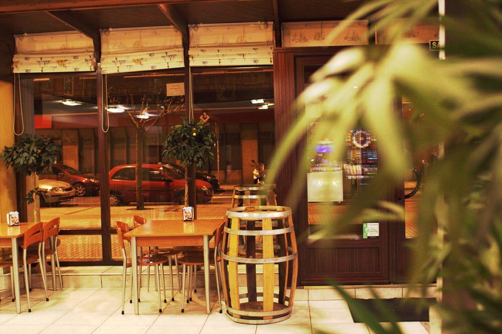 Hotel San Glorio ซานตานเดร์ ภายนอก รูปภาพ
