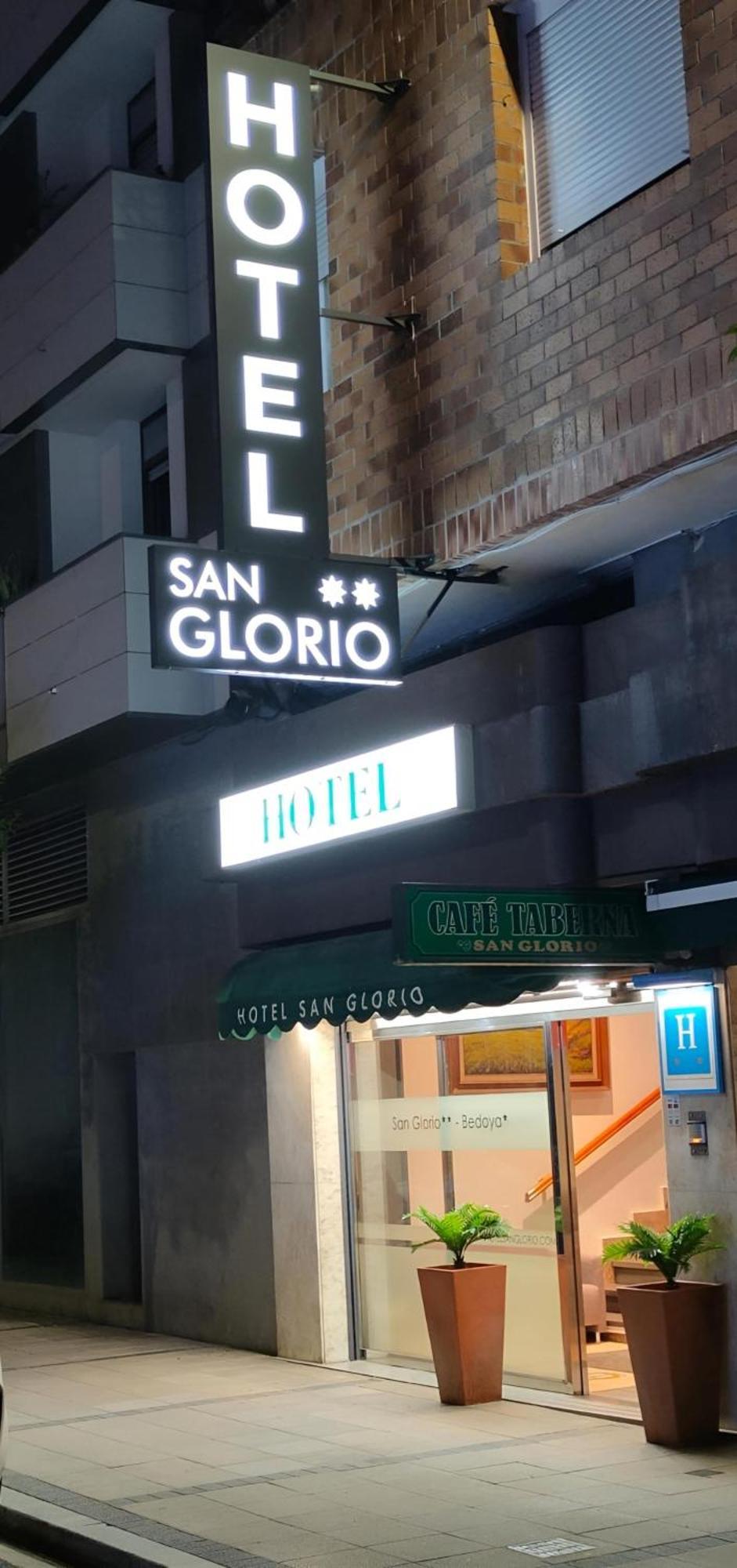 Hotel San Glorio ซานตานเดร์ ภายนอก รูปภาพ