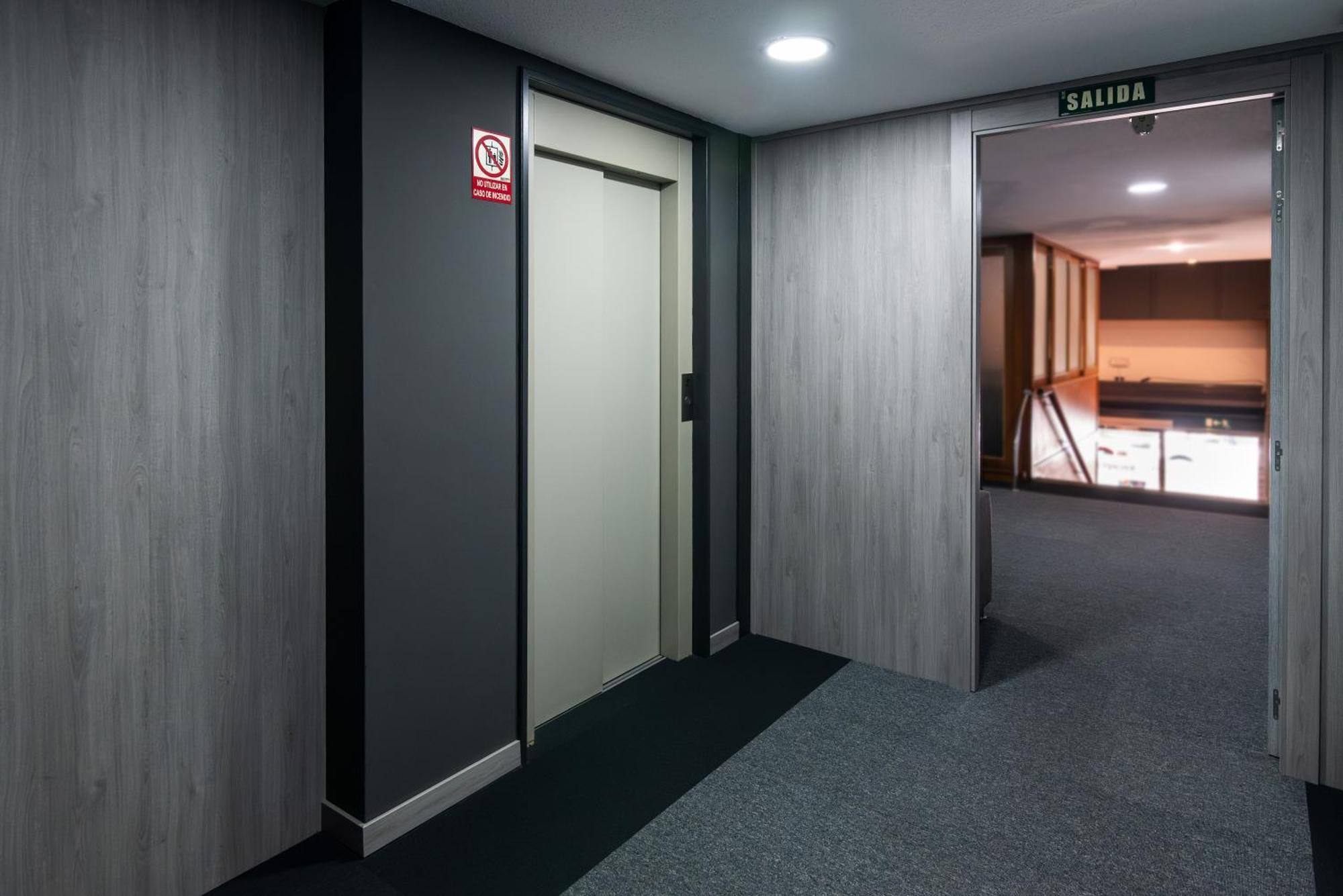 Hotel San Glorio ซานตานเดร์ ภายนอก รูปภาพ