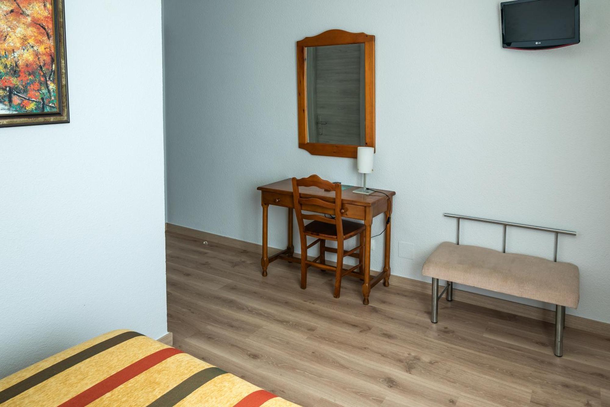 Hotel San Glorio ซานตานเดร์ ภายนอก รูปภาพ