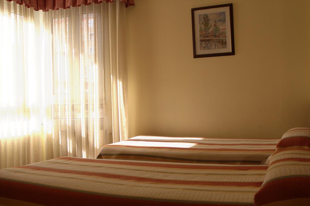 Hotel San Glorio ซานตานเดร์ ห้อง รูปภาพ